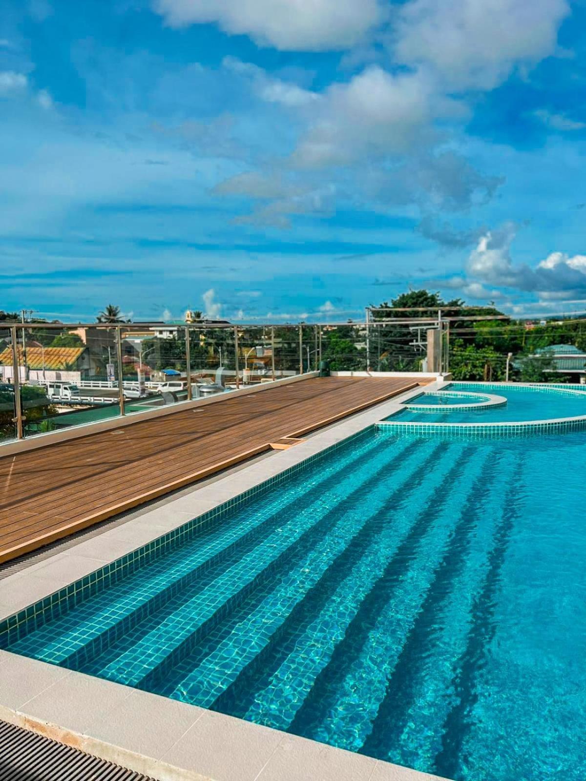 Uma Hotel And Residences Naga  Exterior photo