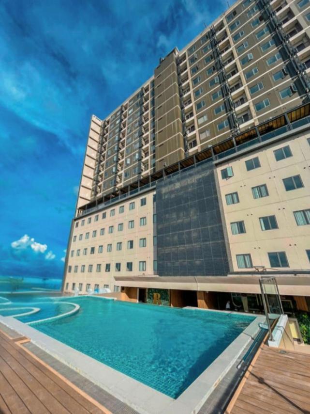 Uma Hotel And Residences Naga  Exterior photo